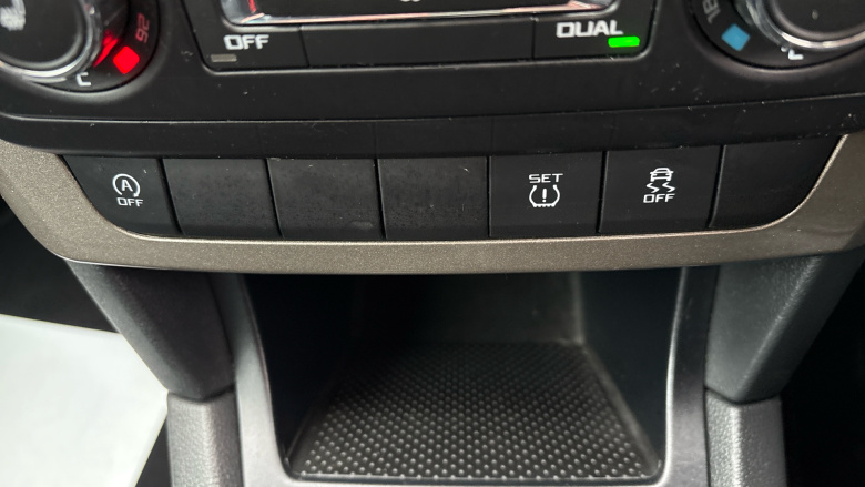 Skoda Yeti Outdoor 1.6 TDI CR Elegance GreenLine II 5dr Diesel Estate